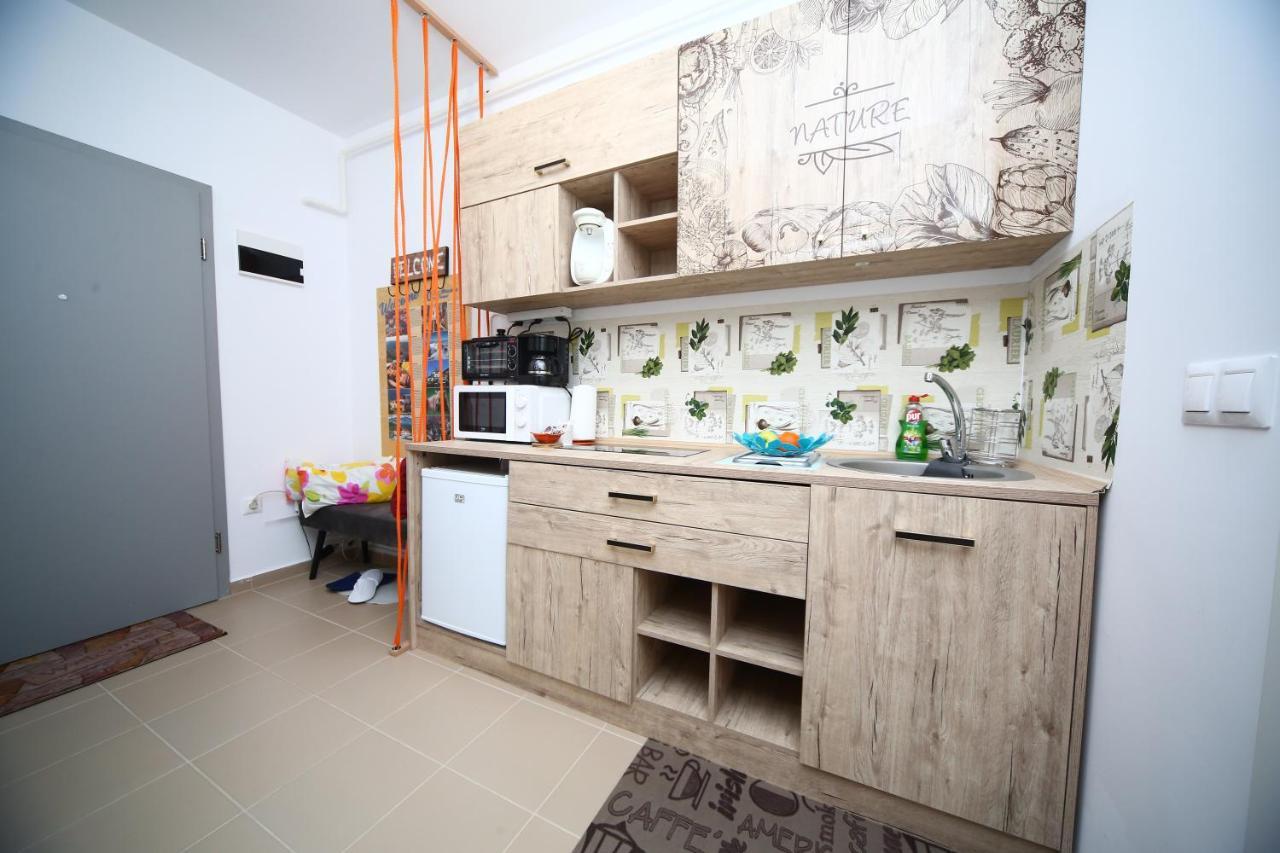 B&M Apartment Brasov Ngoại thất bức ảnh
