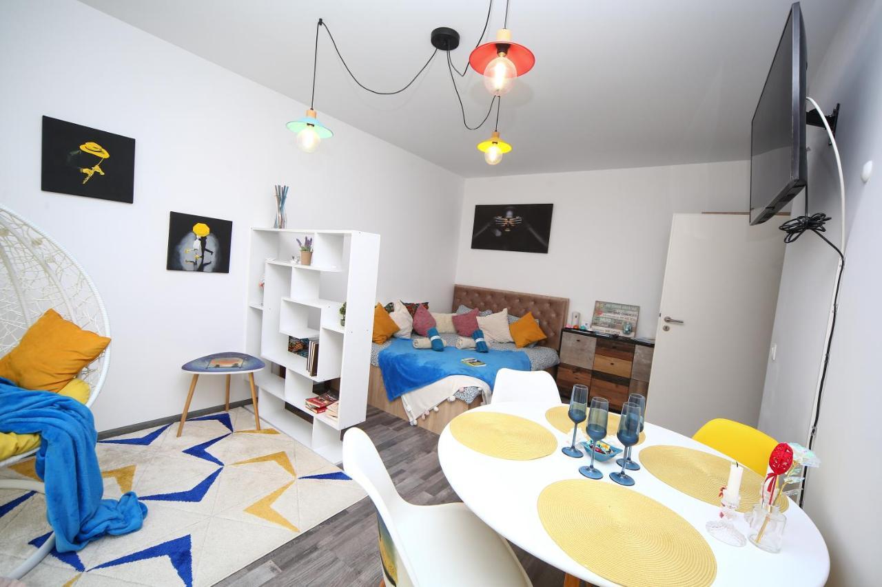 B&M Apartment Brasov Ngoại thất bức ảnh