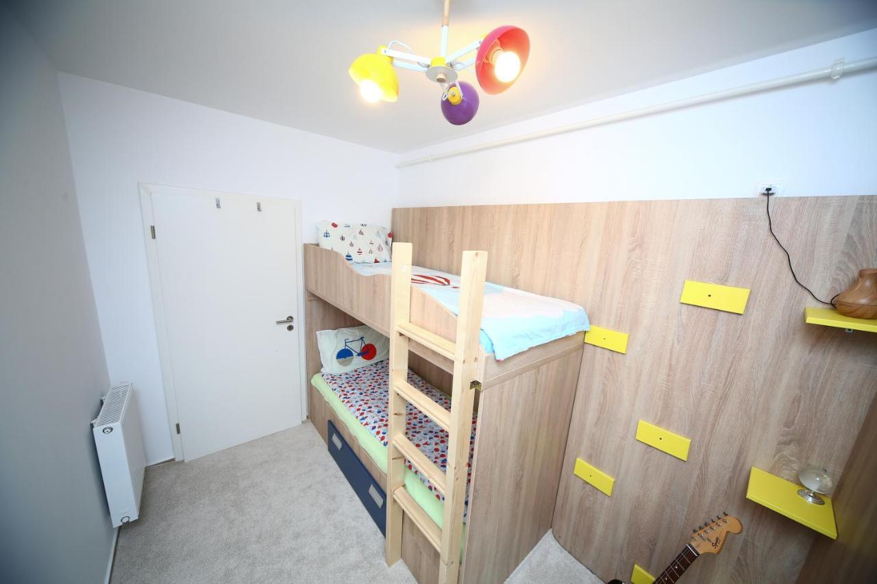 B&M Apartment Brasov Ngoại thất bức ảnh