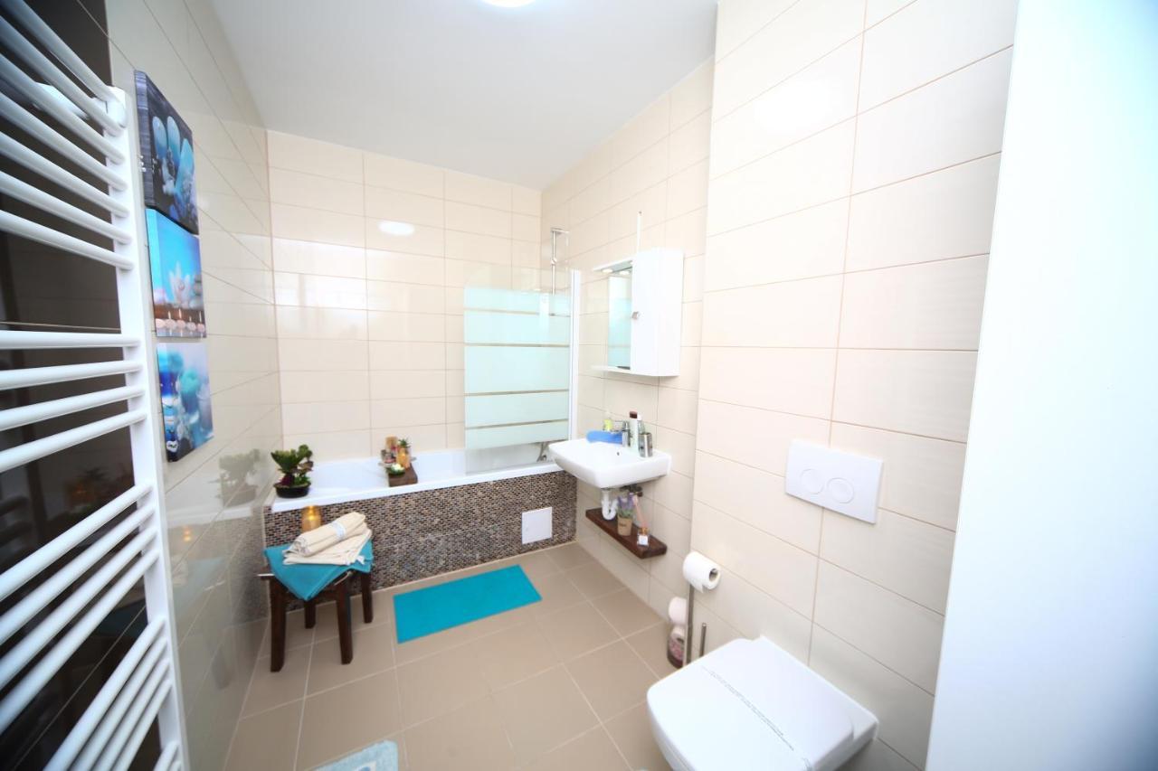 B&M Apartment Brasov Ngoại thất bức ảnh