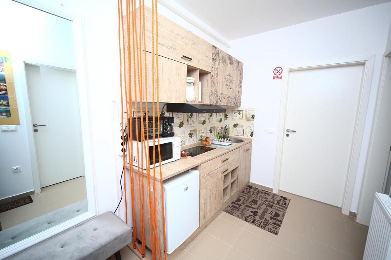 B&M Apartment Brasov Ngoại thất bức ảnh