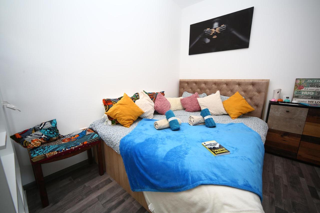 B&M Apartment Brasov Ngoại thất bức ảnh