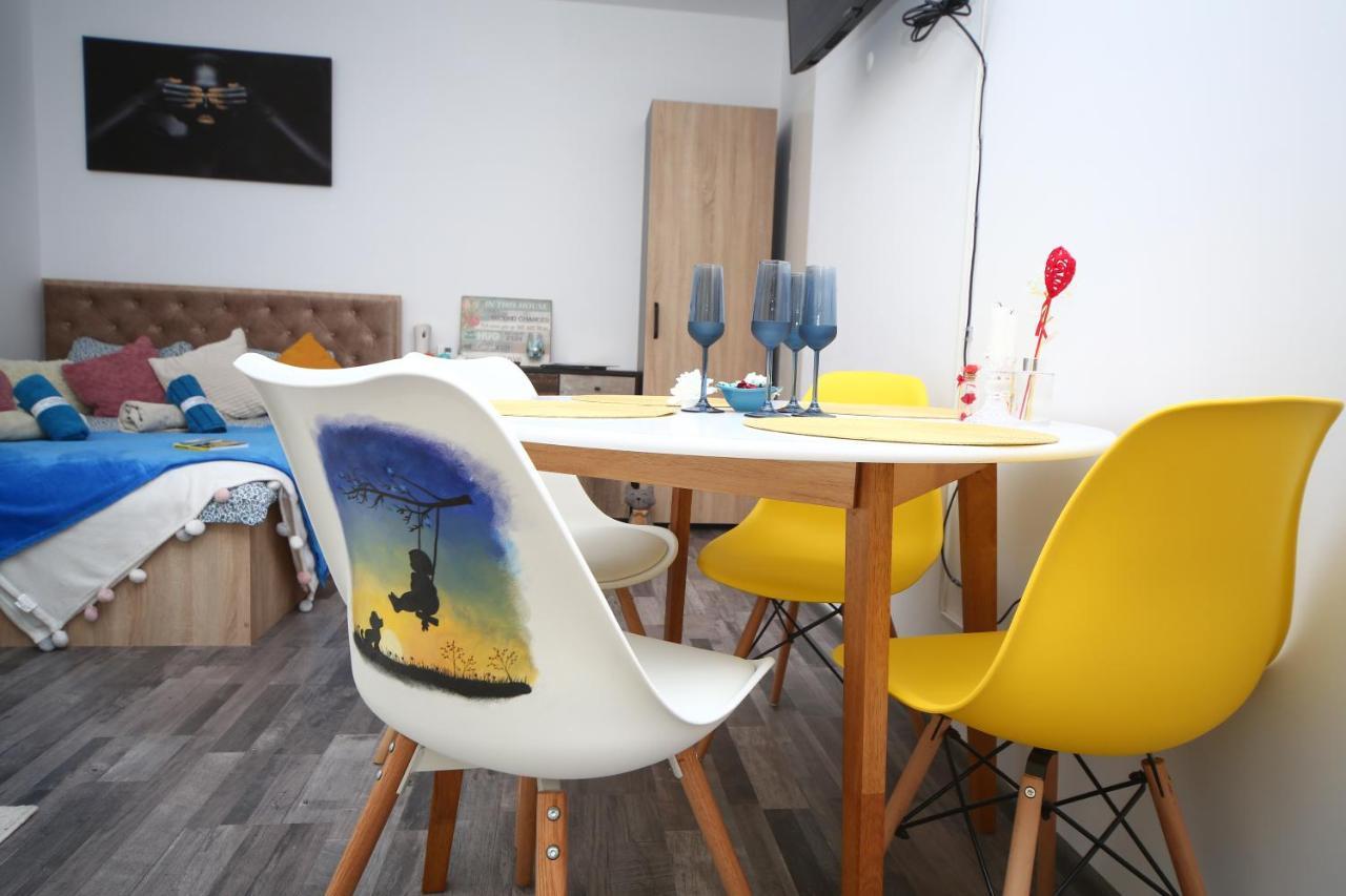 B&M Apartment Brasov Ngoại thất bức ảnh