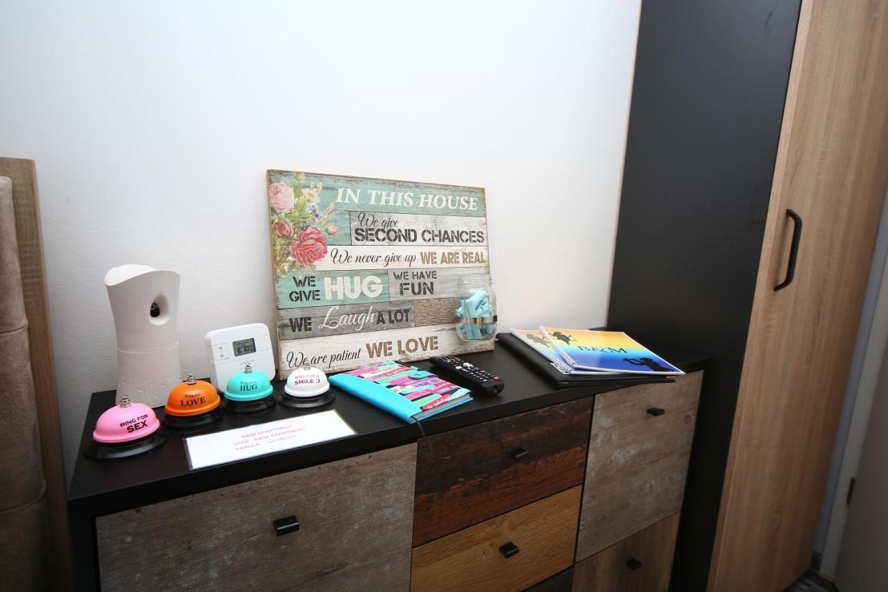 B&M Apartment Brasov Ngoại thất bức ảnh