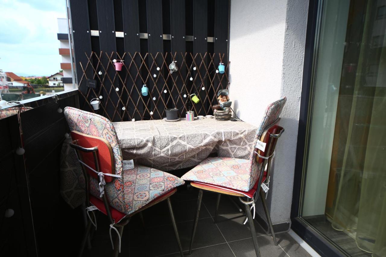 B&M Apartment Brasov Ngoại thất bức ảnh