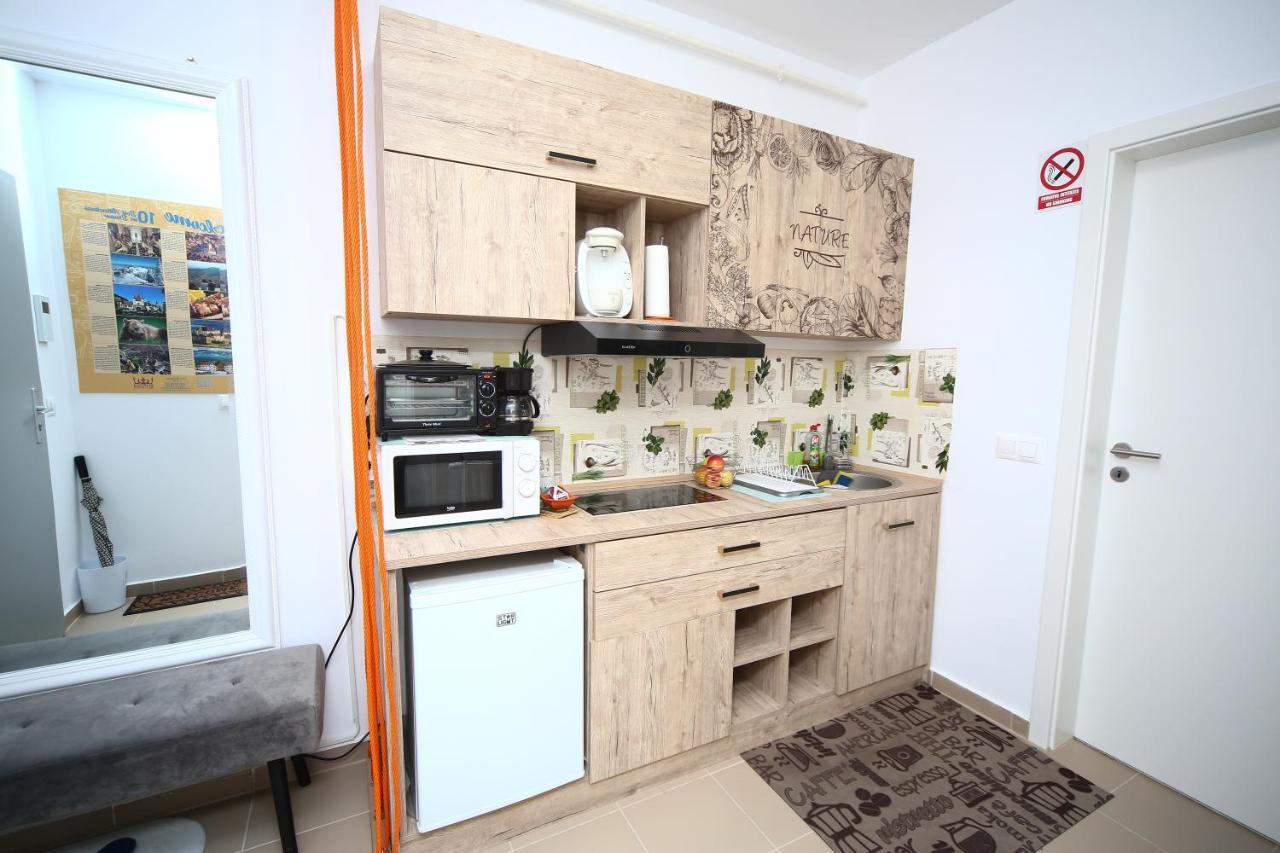 B&M Apartment Brasov Ngoại thất bức ảnh