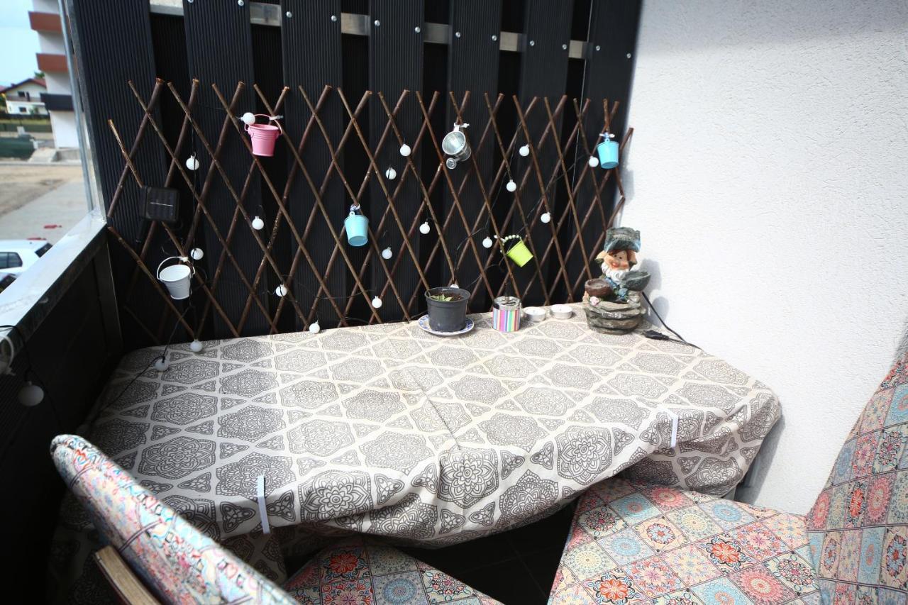 B&M Apartment Brasov Ngoại thất bức ảnh